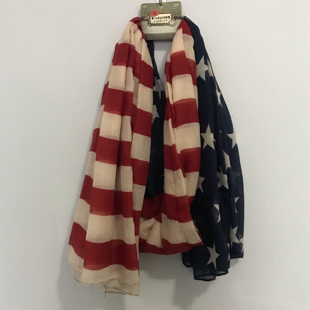 Scarf ** Red, white, blue